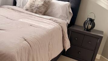 2 chambres, fer et planche Ă repasser, Wi-Fi gratuit, draps fournis