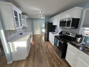 Microwave, oven, stovetop, dishwasher