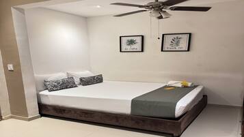 1 bedroom, free WiFi, bed sheets