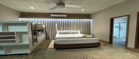 1 quarto, escrivaninha, Wi-Fi de cortesia, roupa de cama