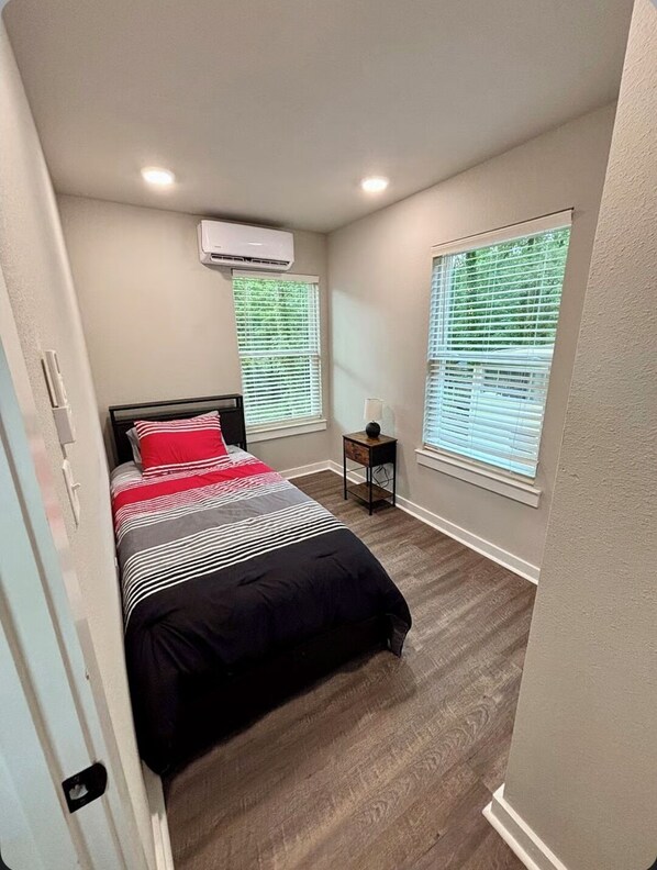 3 Schlafzimmer, Bügeleisen/Bügelbrett, WLAN, Bettwäsche