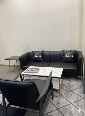 Reception - Nova Hotel JFK (Jamaica)