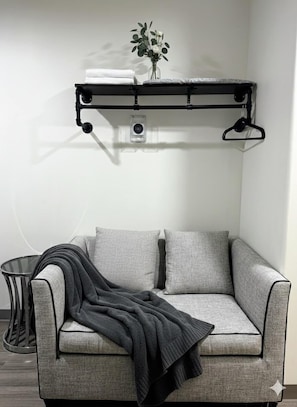 Ropa de cama de alta calidad, edredones de plumas, escritorio
