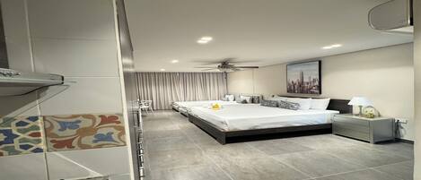 1 bedroom, desk, free WiFi, bed sheets