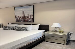 1 bedroom, desk, free WiFi, bed sheets