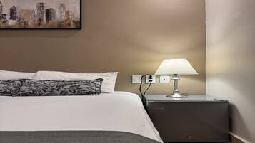 1 bedroom, desk, free WiFi, bed sheets