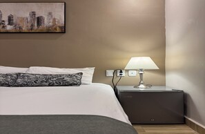 1 غرفة نوم ومكتب وواي فاي مجانًا وملاءات أسرّة