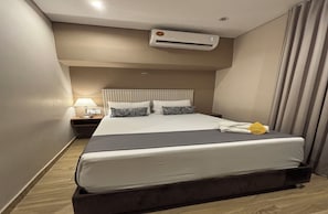 1 quarto, escrivaninha, Wi-Fi de cortesia, roupa de cama