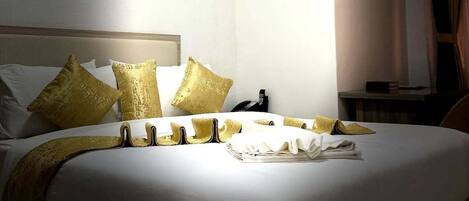 Deluxe Double Room | Free WiFi, bed sheets