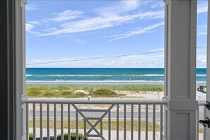 Property grounds - Flagler Beachfront Condo With Balcony Over Ocean View (Flagler Beach)