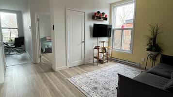 3 bedrooms, internet, bed sheets