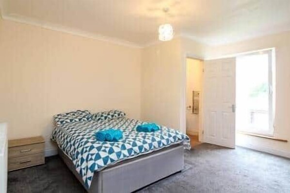 1 多间卧室、WiFi