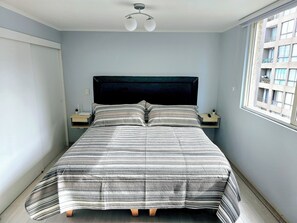 Iron/ironing board, WiFi, bed sheets