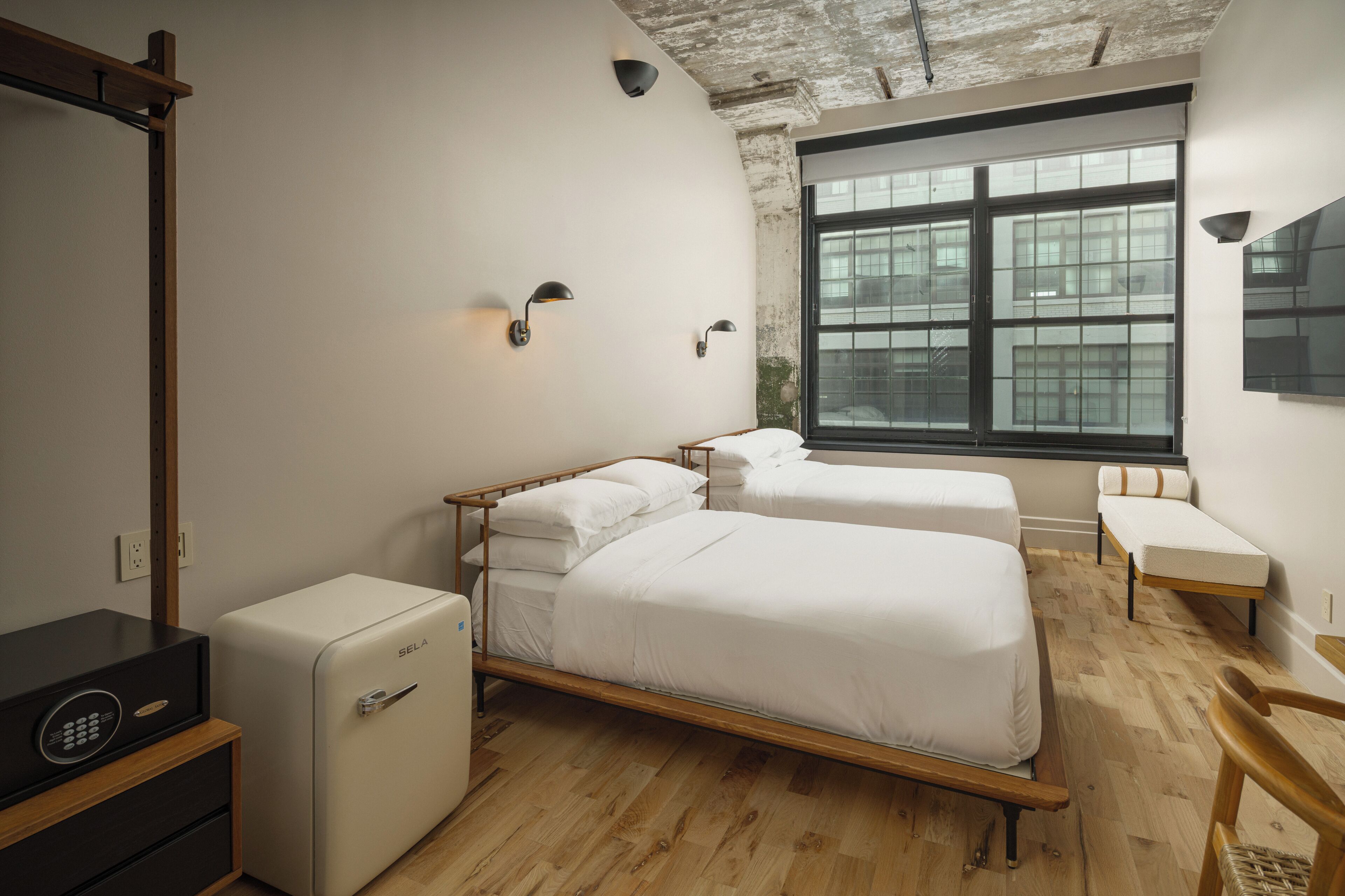 Blackout drapes, soundproofing, iron/ironing board, free WiFi