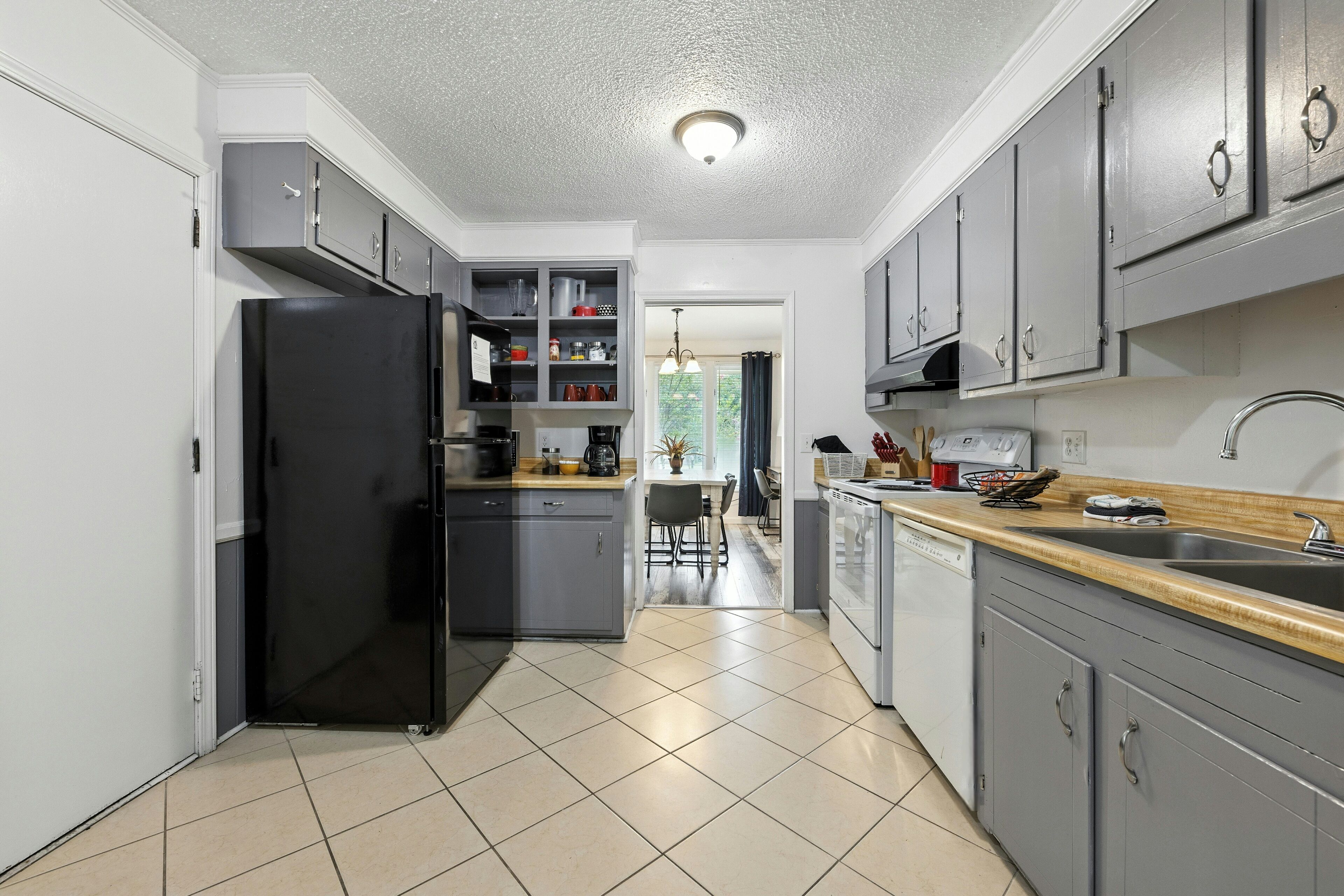 ميكروويف، فرن، موقد طهي مسطح، غسالة أطباق