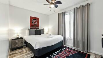 3 bedrooms, iron/ironing board, WiFi, bed sheets