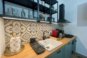 Microwave, oven, stovetop - The WHITE Nest - Near Borgo Square (Catania)
