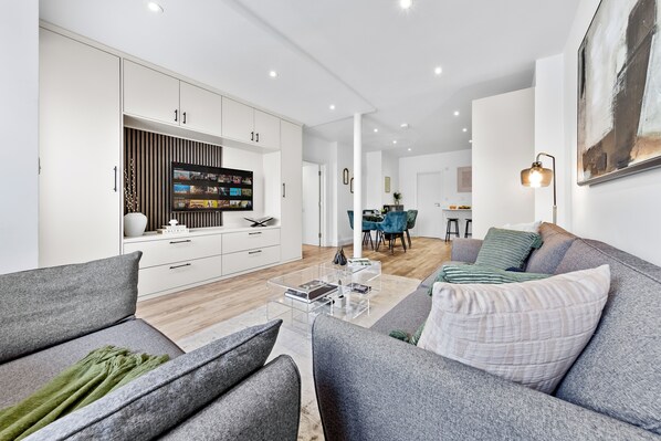 Unclassified image, 1 of 36, button