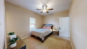 3 bedrooms, WiFi, bed sheets