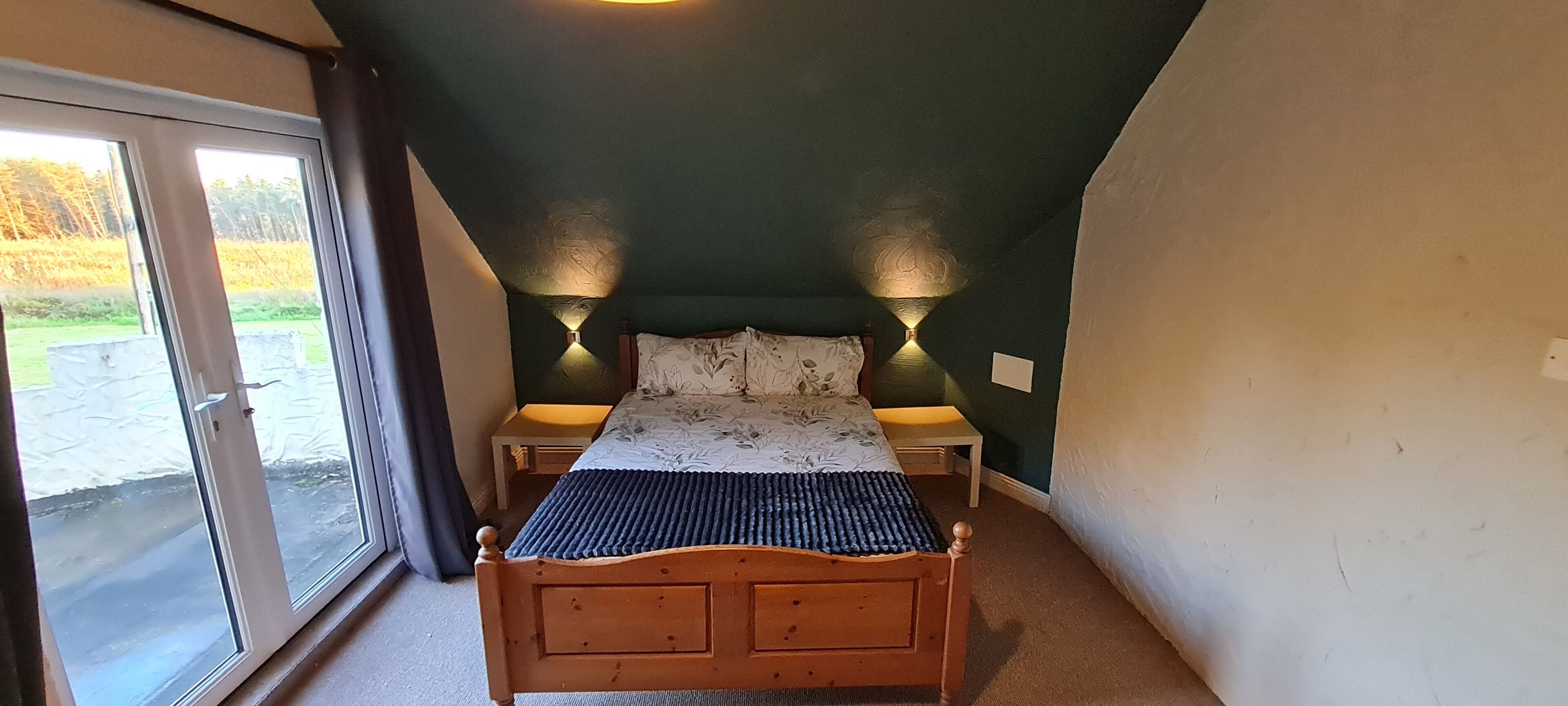 5 Schlafzimmer, Reisekinderbett, kostenloses WLAN, Bettwäsche