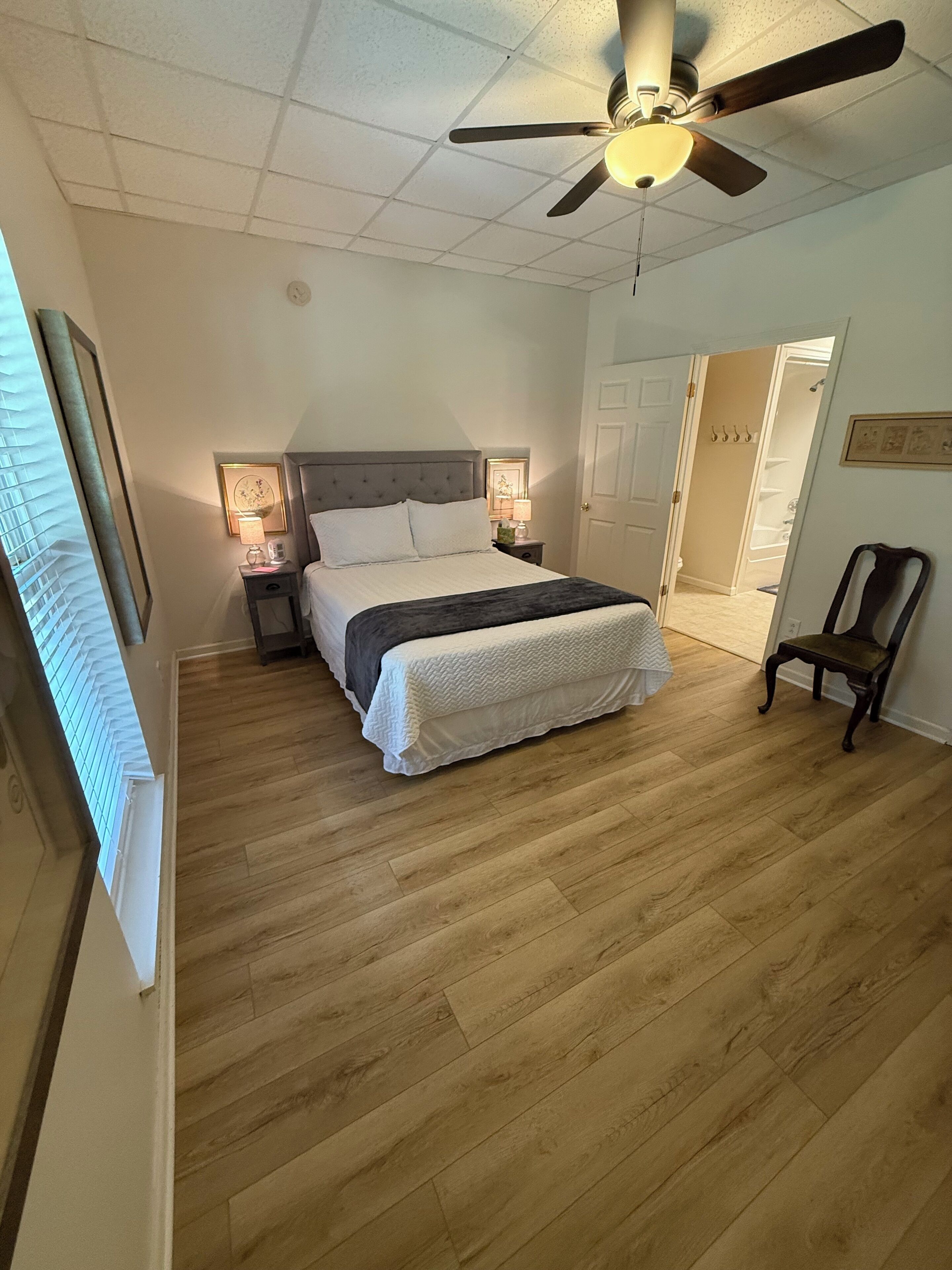 5 chambres, bureau, fer et planche à repasser, Wi-Fi gratuit