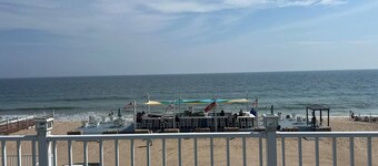 Charming 1-bedroom hotel in enchanting Westerly with a beautiful ocean view