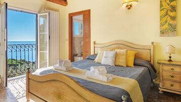 1 chambre, fer et planche à repasser, Wi-Fi, literie fournie