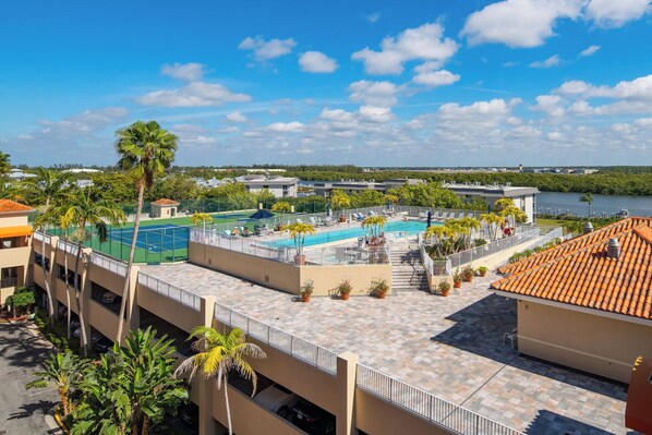 Piscine extérieure, piscine chauffée