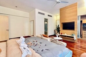Cribs/infant beds