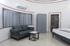 Deluxe Room - StayGuru Heritage Resort Dholavira (Dholavira)