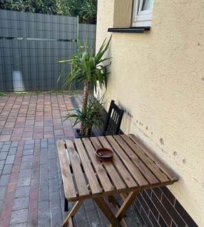 Outdoor dining - Apartment '5' with Wi-Fi (Leimen)