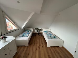 1 bedroom, WiFi, bed sheets