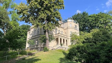 Esterni