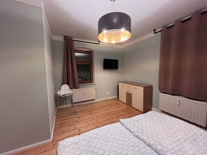 1 Schlafzimmer, Bügeleisen/Bügelbrett, WLAN, Bettwäsche