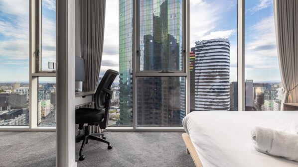 2 bedrooms, desk, free WiFi, bed sheets