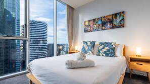 2 bedrooms, desk, free WiFi, bed sheets