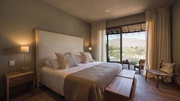 Junior Double or Twin Room, Mountain View | Premium bedding, in-room safe, blackout drapes, soundproofing
