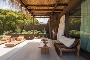 Suite Deluxe, patio, vistas a la montaña | Piscina privada