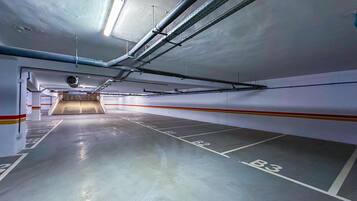 Aparcamiento sin asistencia gratuito