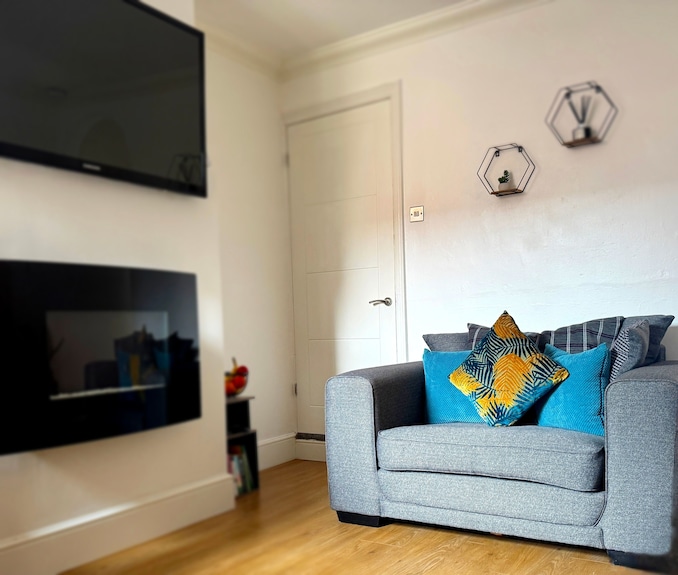 Station View | Family | Parking | Wifi | Sleeps 6 - ラフバラー