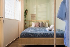 apartman, kilátással a városra | Íróasztal, laptophoz jól használható munkafelület és ingyenes wifi