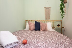 Apartment, City View | Desk, laptop workspace, free WiFi