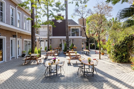Fachada de la propiedad. Onze Tuin