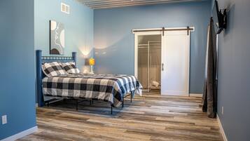 6 多间卧室、熨斗/熨衣板、WiFi、床单