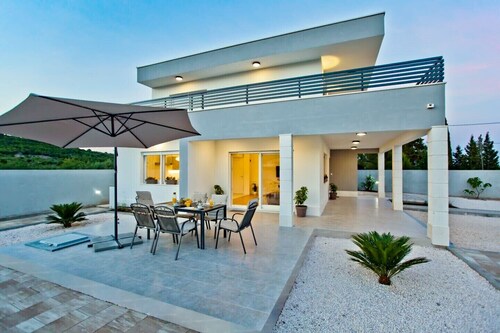 Villa LeChalet Island Hvar