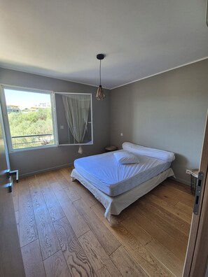 1 bedroom, iron/ironing board, WiFi