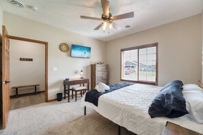 1 chambre, fer et planche à repasser, Wi-Fi gratuit, draps fournis