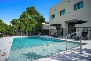 Outdoor pool, sun loungers