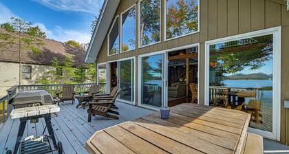 6 Mi to Ski Slopes: 'Oak View' Lakefront Home!
