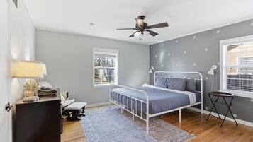 5 sovrum, skrivbord, wi-fi och sängkläder